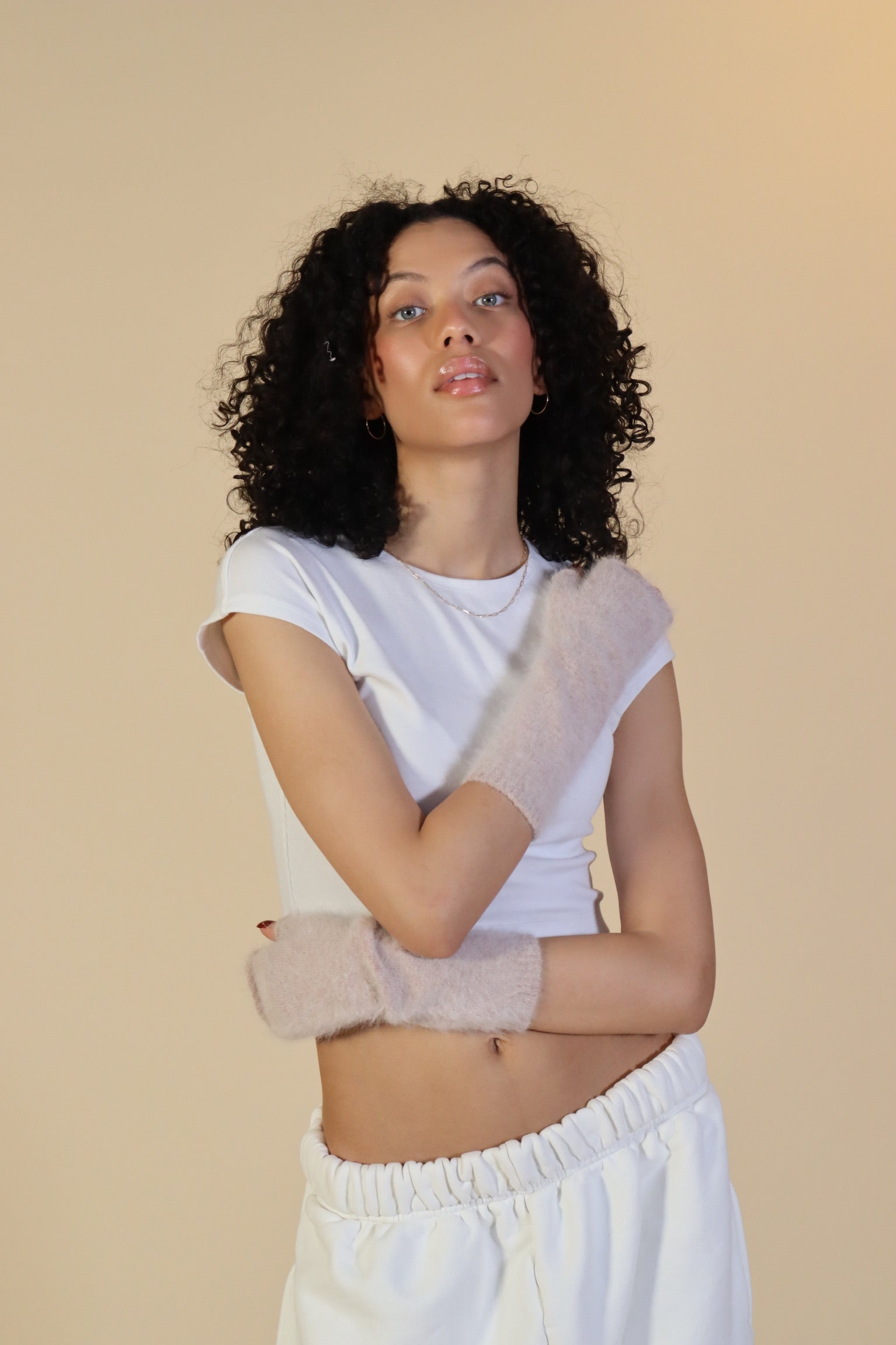 Haze Furry Fingerless Arm Warmer in Beige