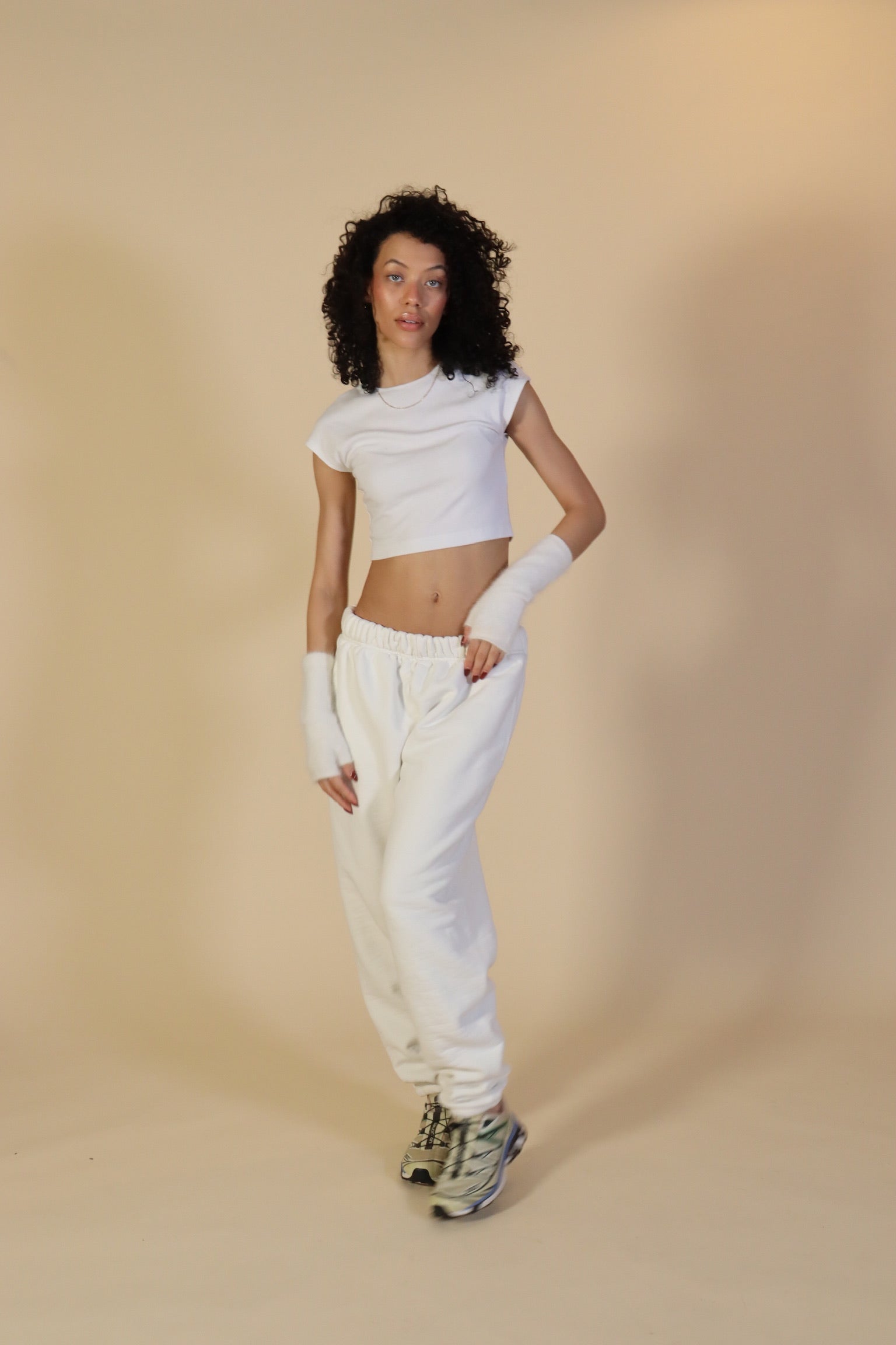 Haze Furry Fingerless Arm Warmer in White